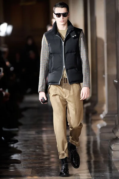 Look 27